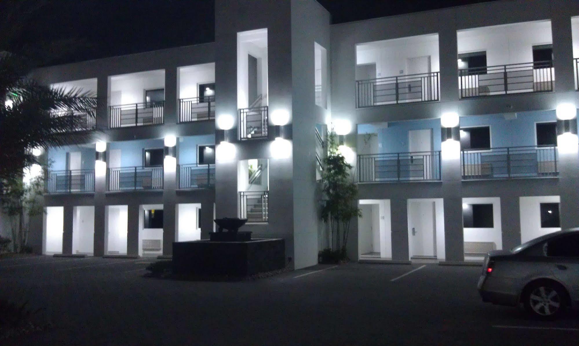 Lotus Boutique Inn And Suites ออร์มอนด์บีช ภายนอก รูปภาพ