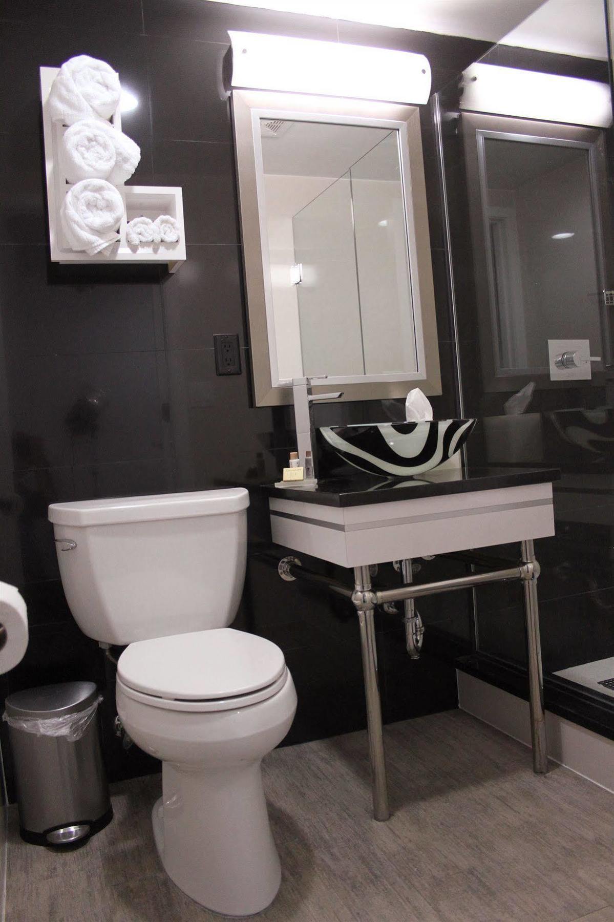 Lotus Boutique Inn And Suites ออร์มอนด์บีช ภายนอก รูปภาพ