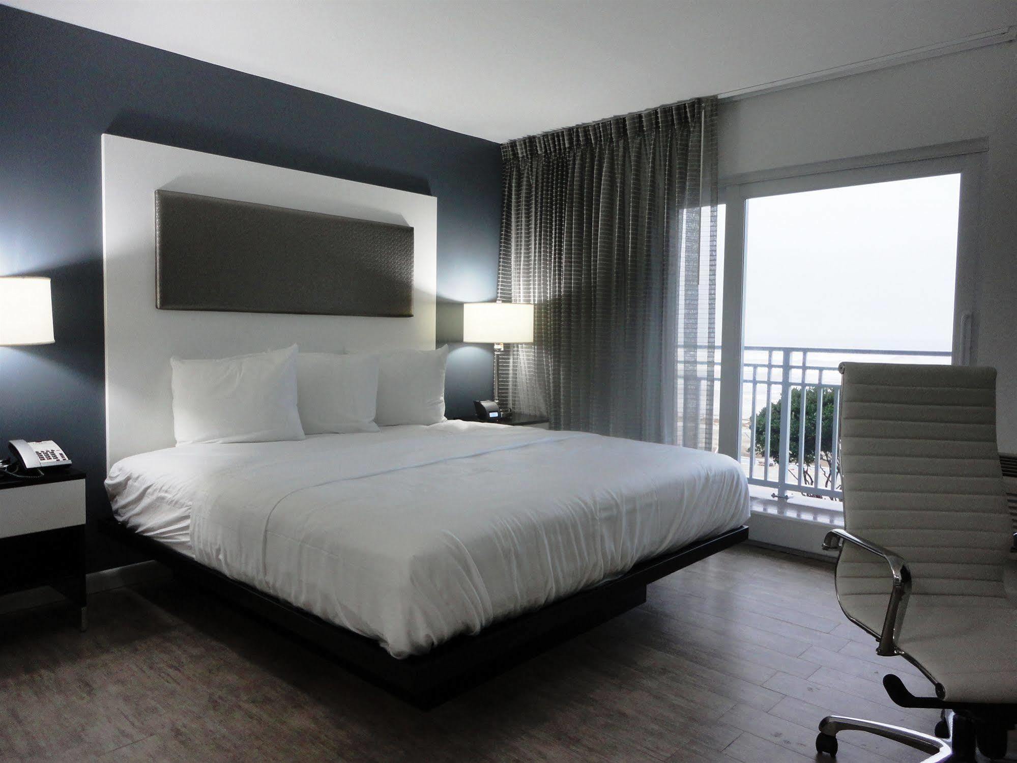 Lotus Boutique Inn And Suites ออร์มอนด์บีช ภายนอก รูปภาพ